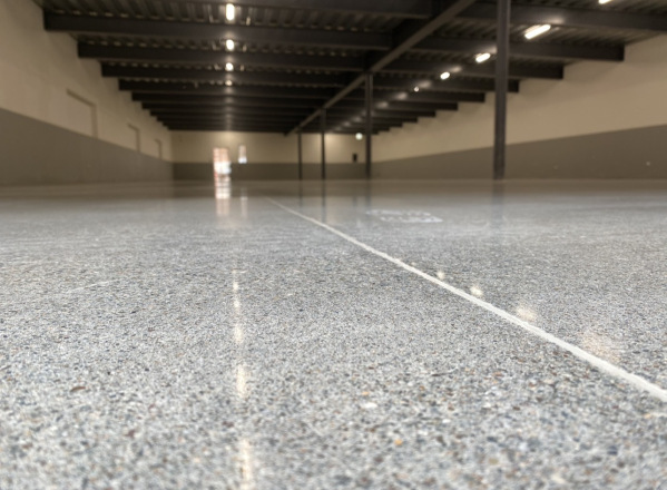 polished concrete interior floor with mirror finish